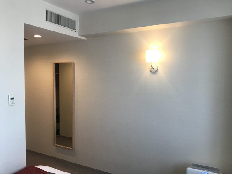 部屋の壁