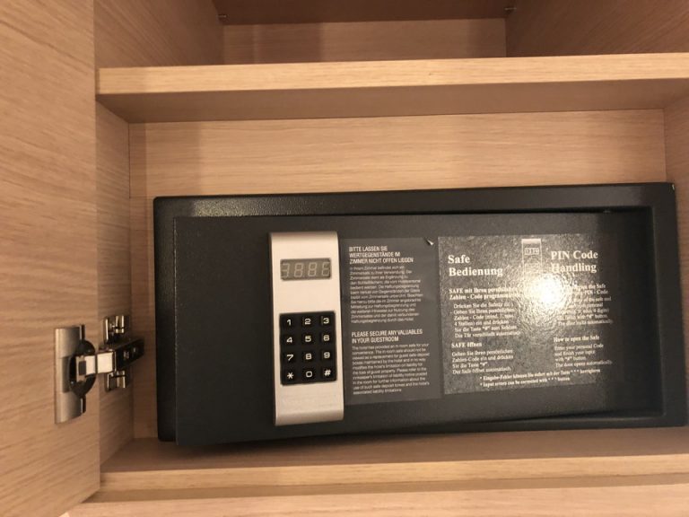 セーフティーボックス(閉じた状態)