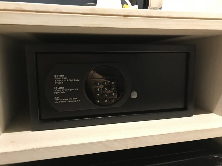 セーフティーボックス(閉じた状態)