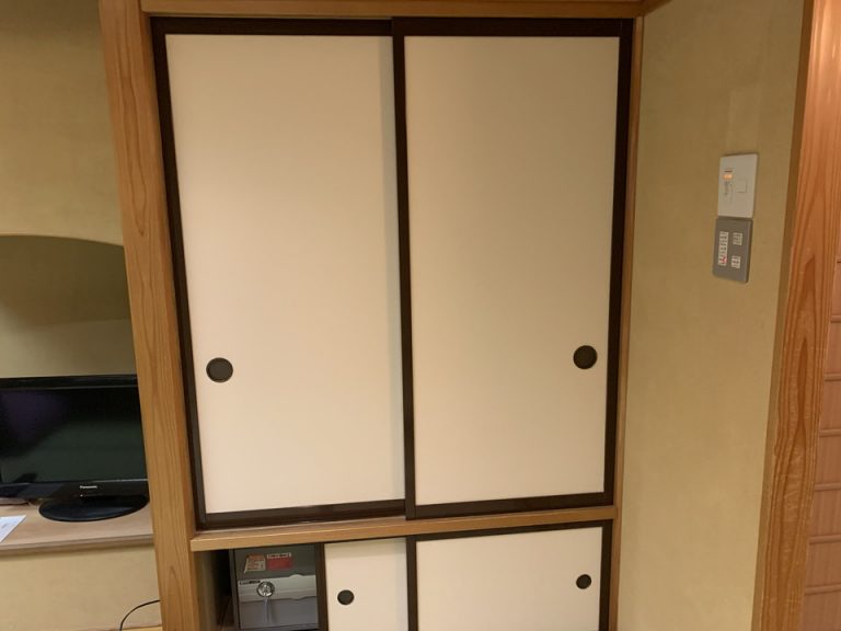 クローゼット(閉めた状態)