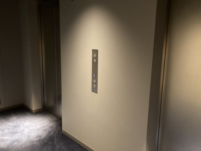 客室エレベーターホール