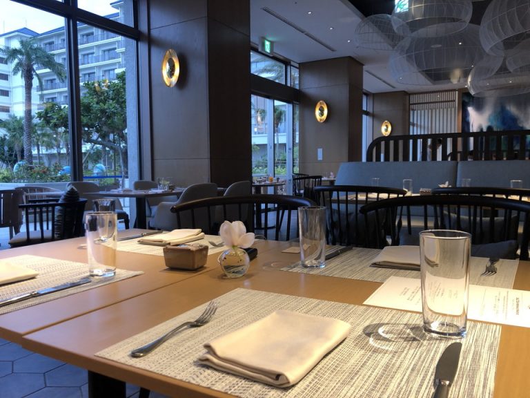 4人掛けテーブル