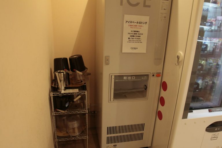 地下自販機 (2)