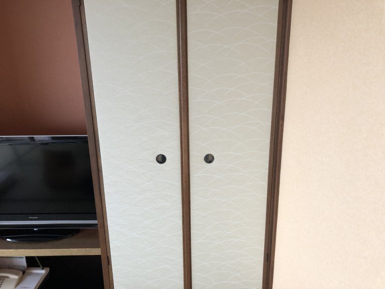 クローゼット外観(閉じた状態)