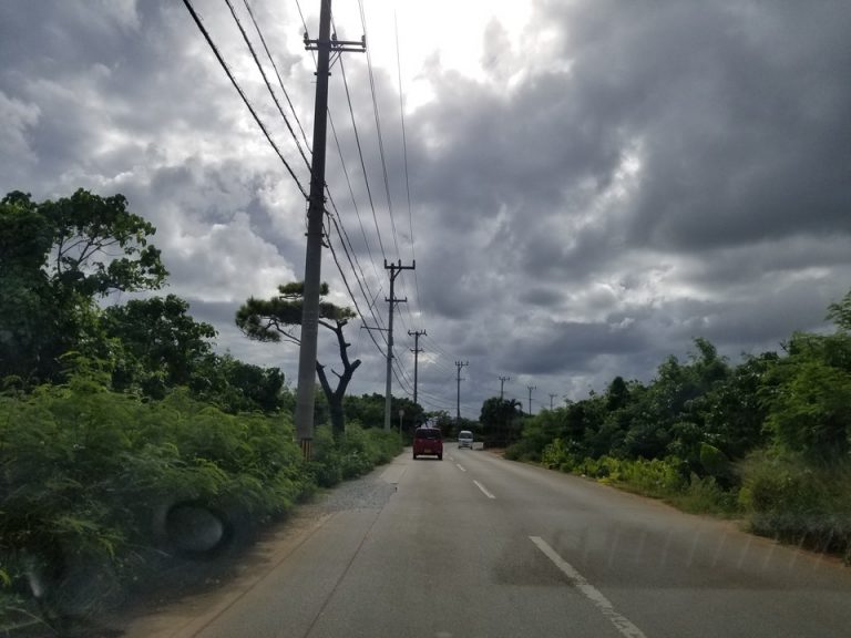 ホテルの周りの道