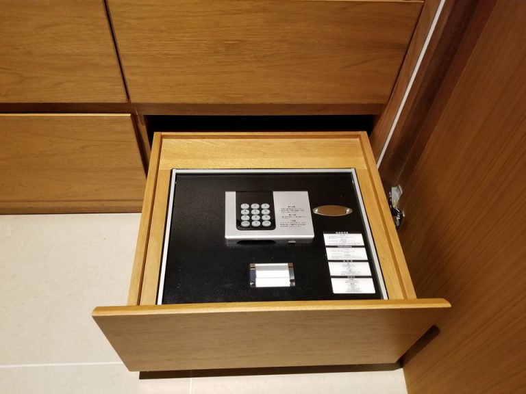 セーフティボックスが丸ごと引き出しに!