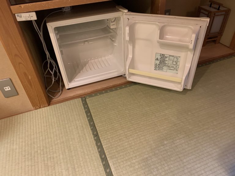 冷蔵庫(開いた状態)