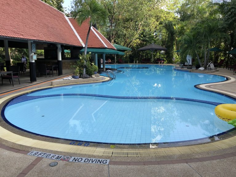 GARDEN POOL2