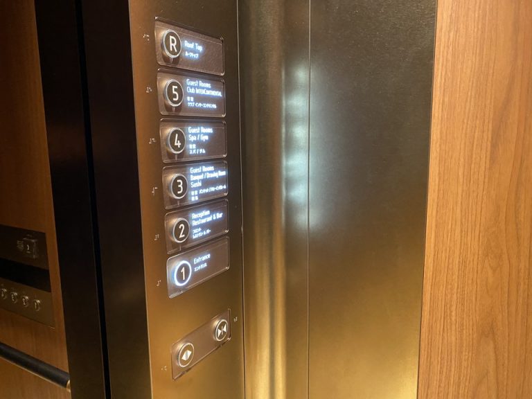 エレベーター階数ボタン