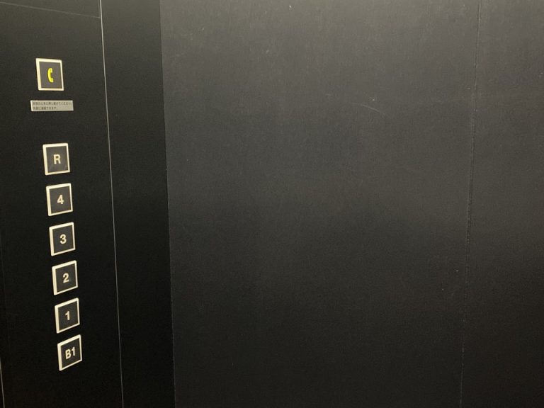 エレベーター階数ボタン