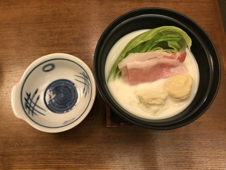 朝食