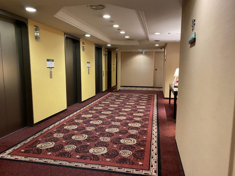 客室階ホール