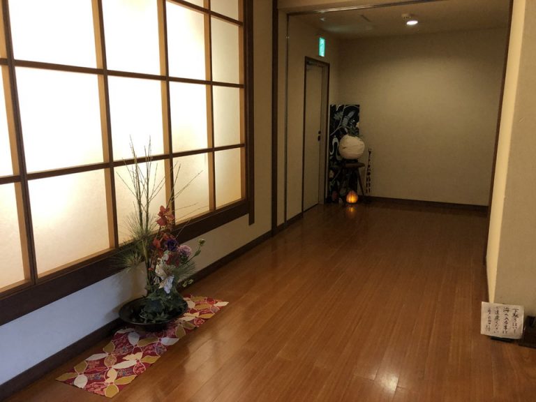 1階エレベーターホール