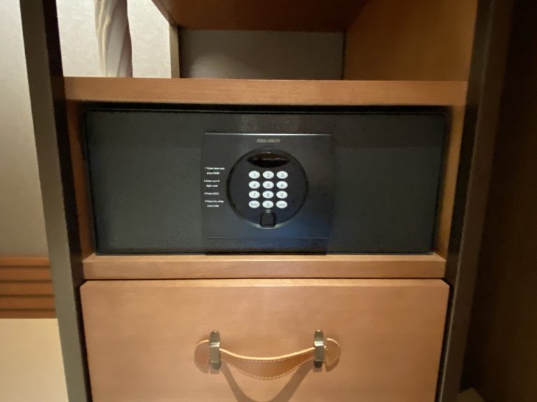 セーフティーボックス(閉じた状態)