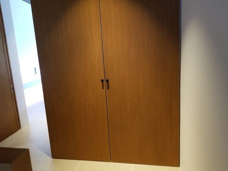 寝室のクローゼット