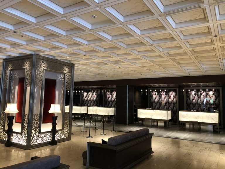 フロントカウンター