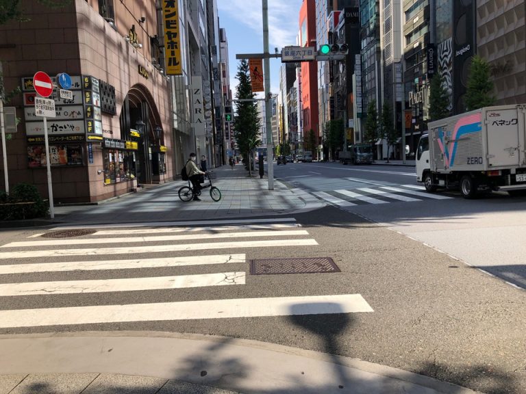 銀座大通り