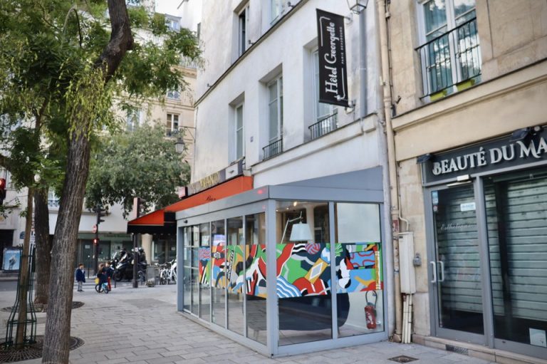 エントランス外観