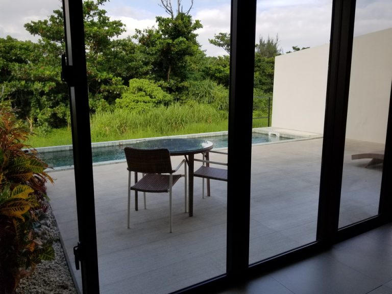 リビングからテラス