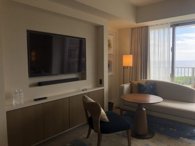 ベッドから撮ったお部屋