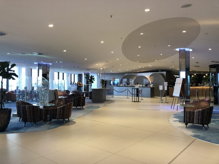 フロント全体 (2)