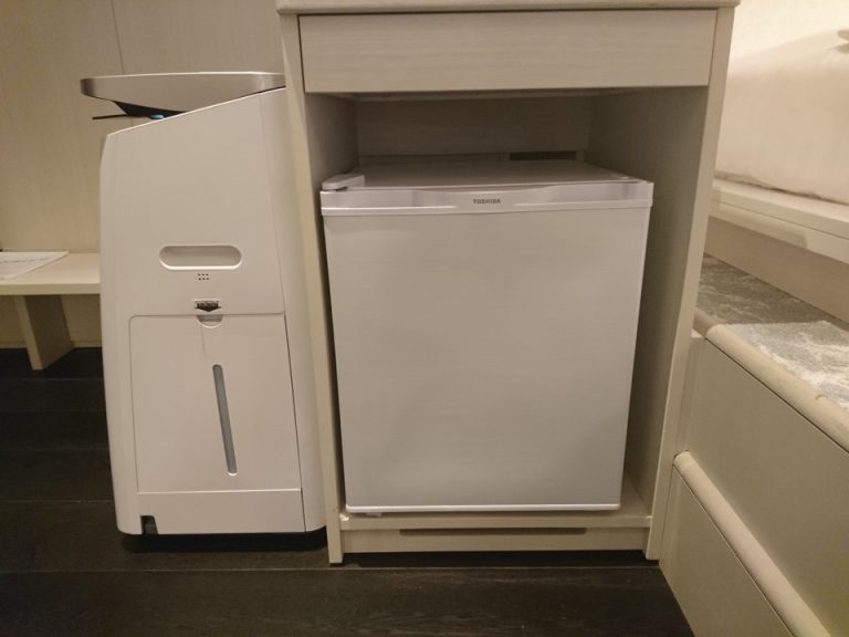 冷蔵庫(閉じた状態)