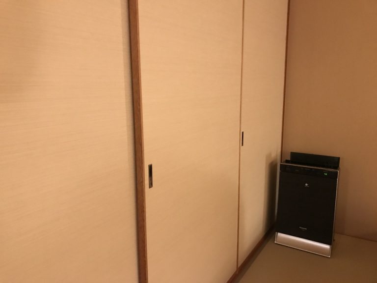 クローゼットを閉めた状態