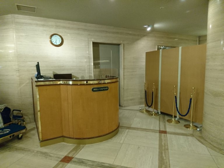 エントランス横にベルキャプテン