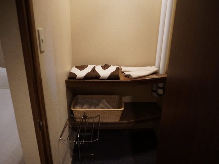 客室露天風呂の着替え処