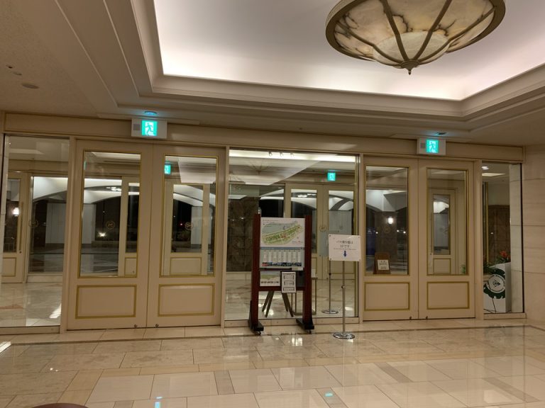 2階 エントランス(閉)