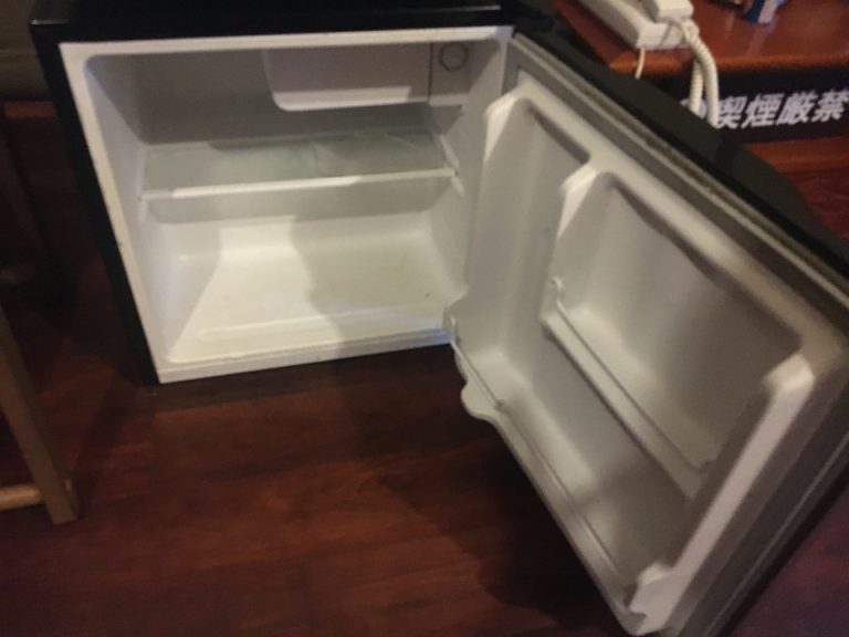 冷蔵庫開いた状態