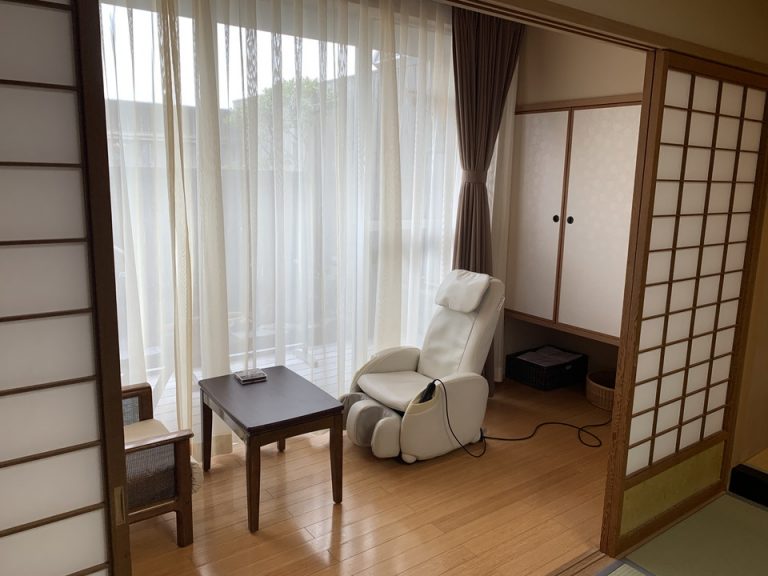 リクライニングチェア