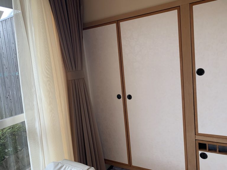 クローゼット扉