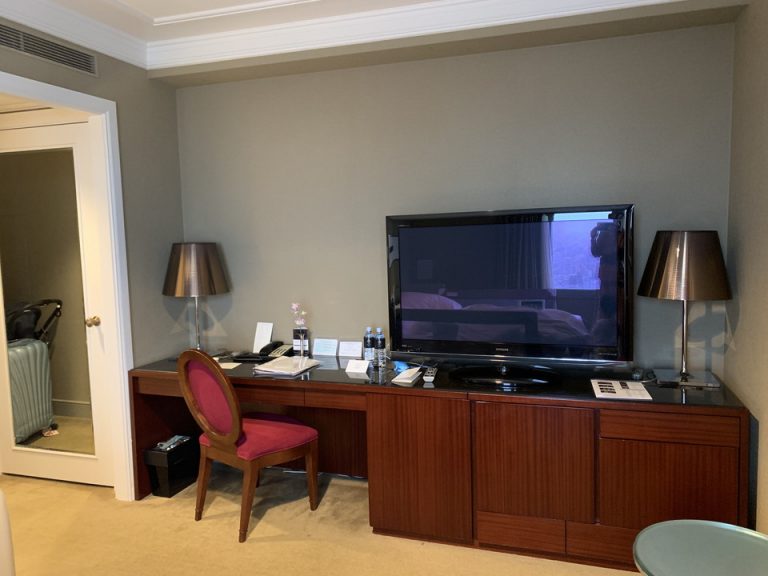 客室全体(入口方向)2