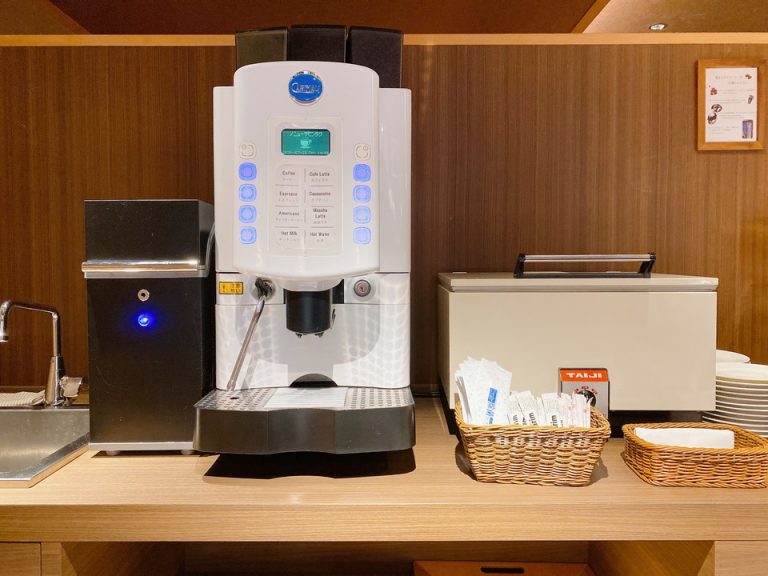 ラウンジ内カフェマシーン