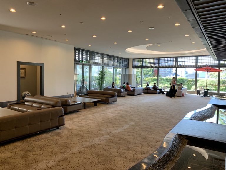 ソファ休憩場所