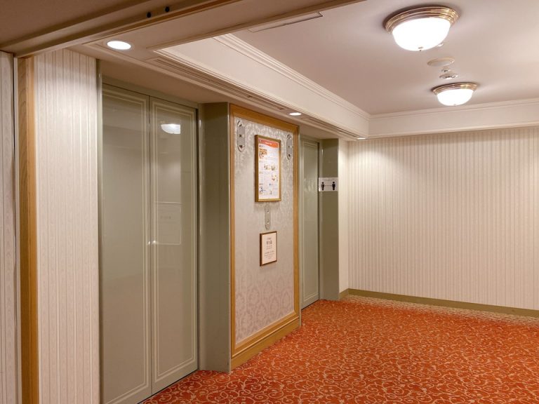 客室 エレベーター