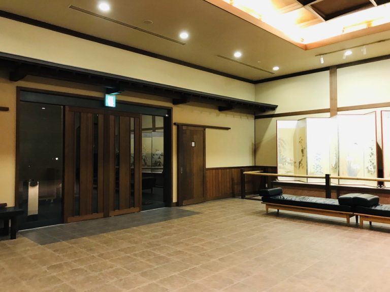 エントランス 内観