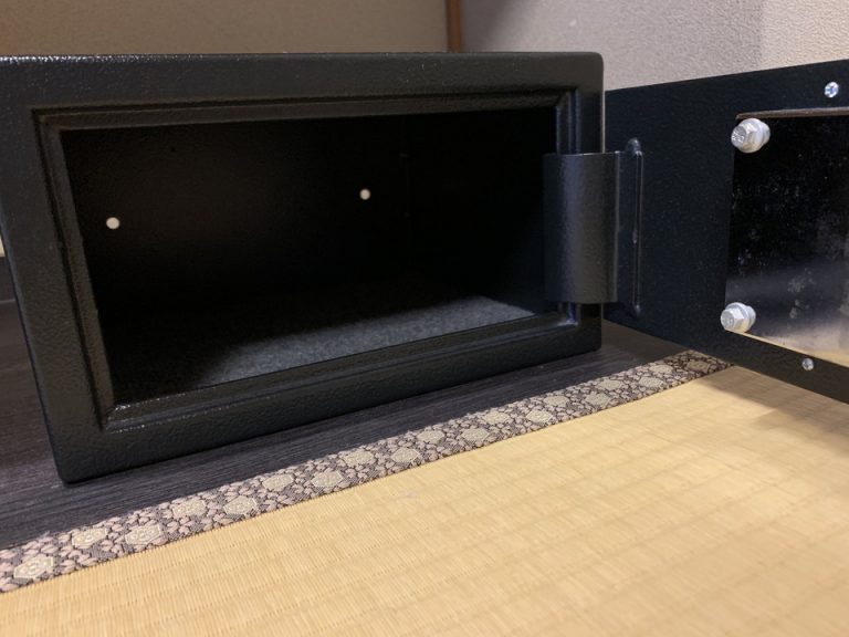 セーフティーボックス(開けた状態)