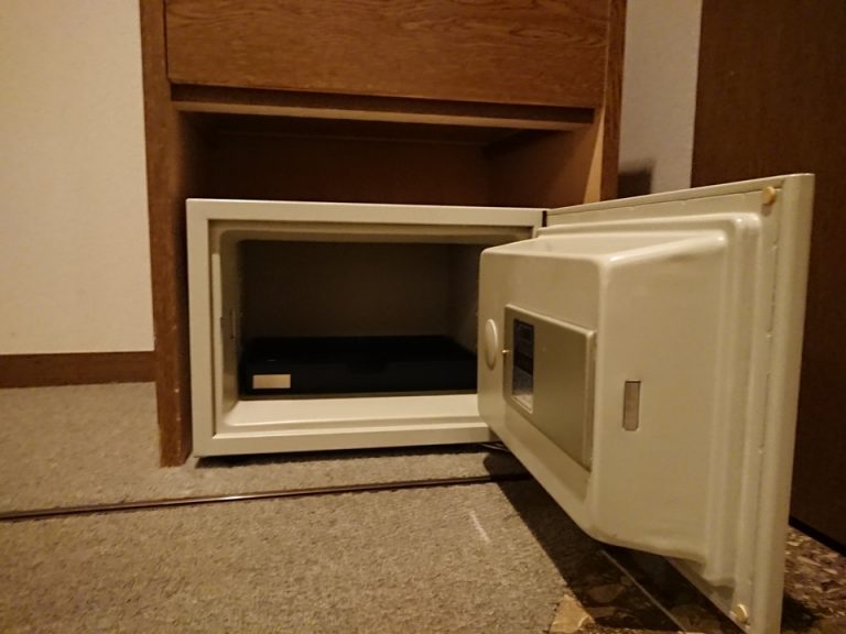 セーフティーボックス(開けた状態)