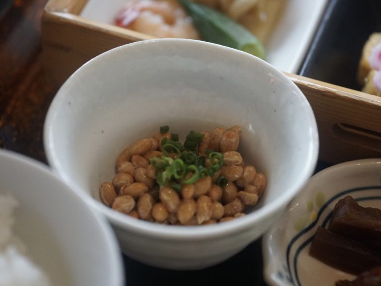 朝食・希望者には納豆ももらえます