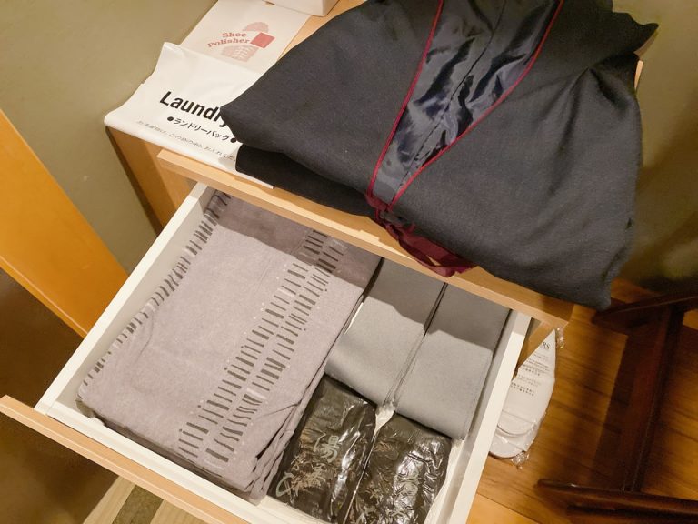 クローゼット内の物