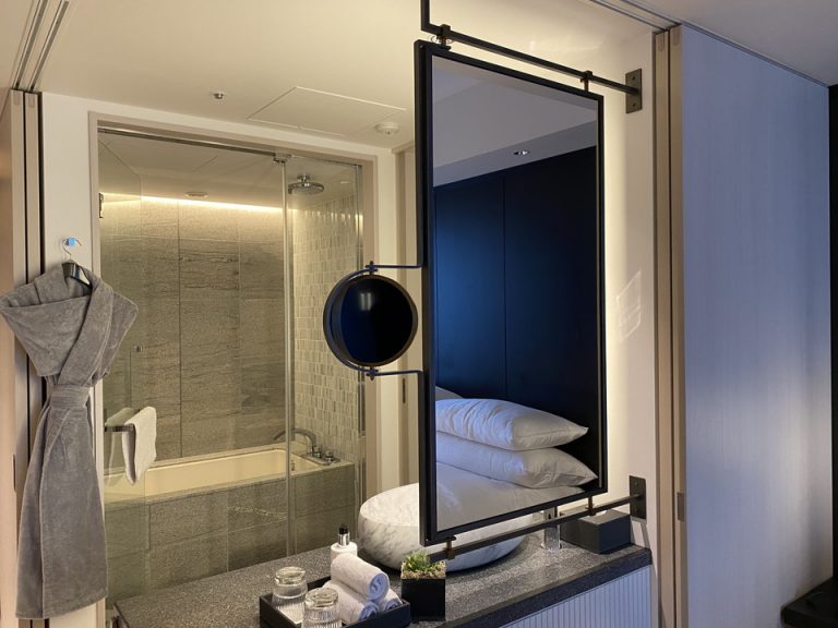 バスルーム(客室側)