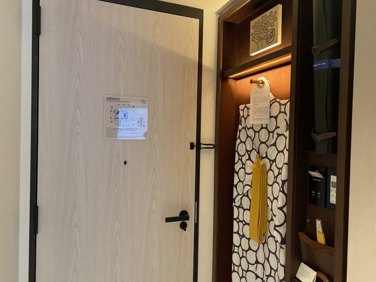 ドア(客室側)(1)