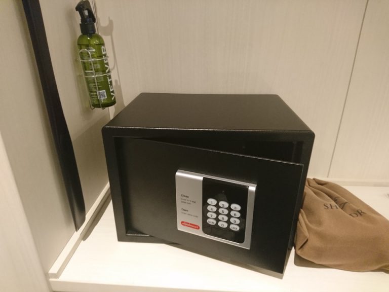 セーフティボックス(閉じた状態)