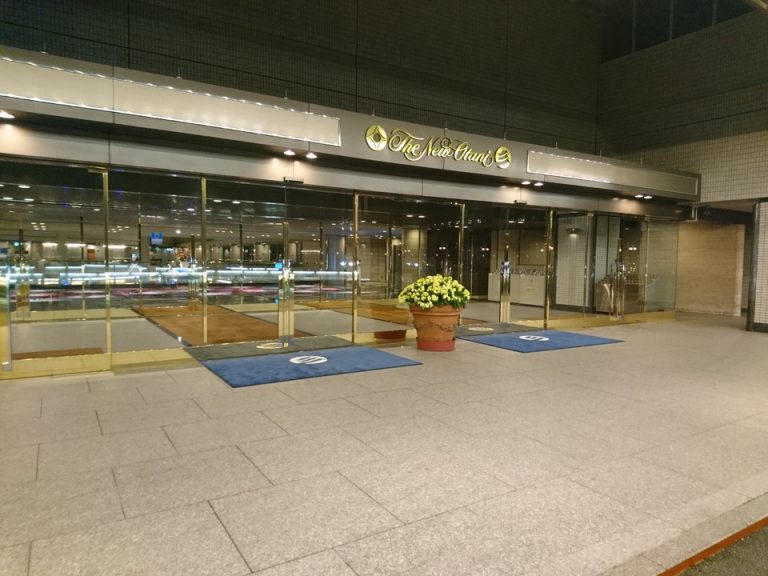 2階エントランス外観