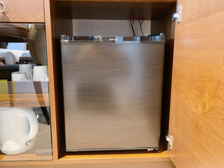 冷蔵庫閉じた時2