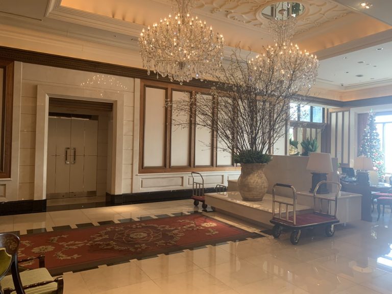 ロビー全体別角度