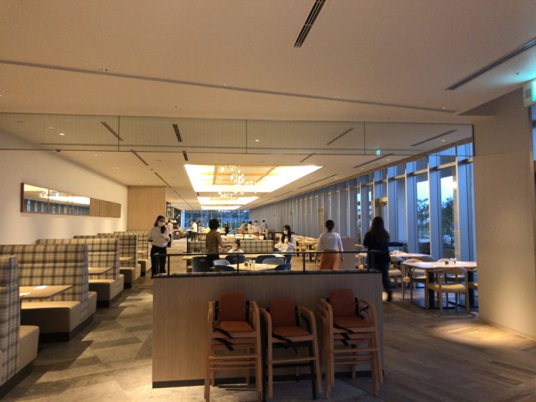 レストラン全体