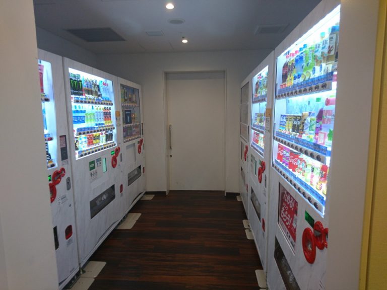1階自販機